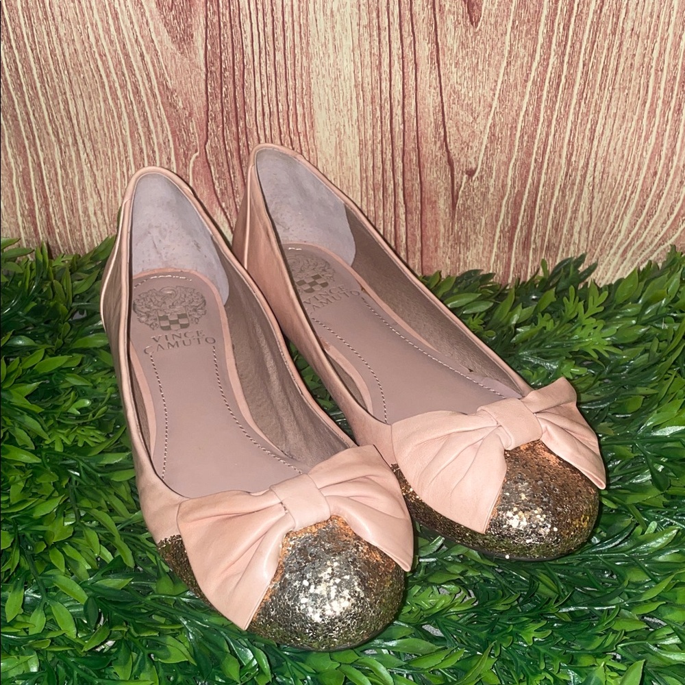 Vince Camuto Women's Blush and Gold Bow Flats